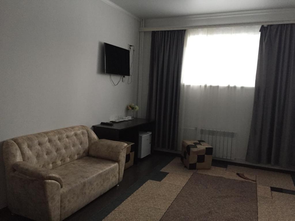 Altyn Orda Hotel Petropavlovsk Ngoại thất bức ảnh