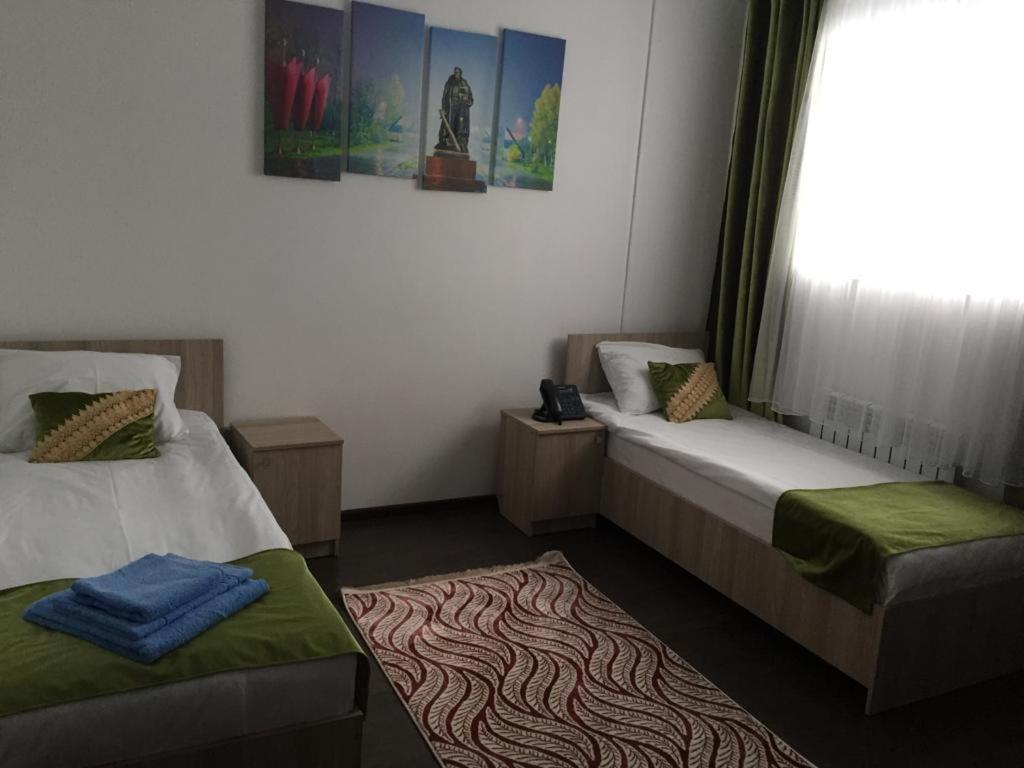 Altyn Orda Hotel Petropavlovsk Ngoại thất bức ảnh